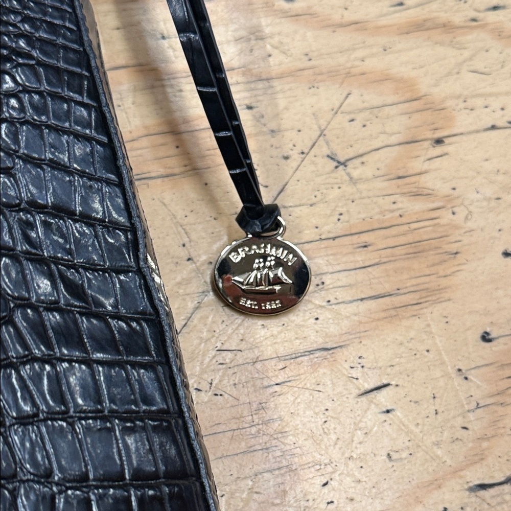 Brahmin Katie Black Croc-Embossed Crossbody Bag - Picture 4 of 8